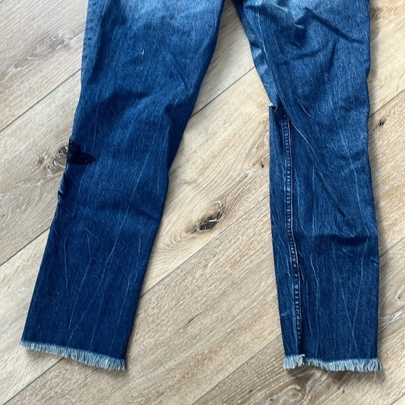 Abercrombie & Fitch Annie Girlfriend Jeans with Floral Embroidery Detail - Picture 9 of 12